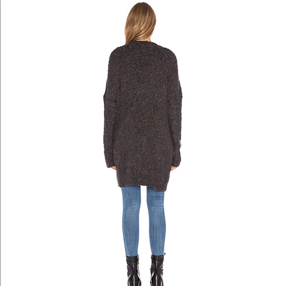 ✖️SOLD✖️Free People Oversized Boucle Snap Cardigan - Picture 4 of 7